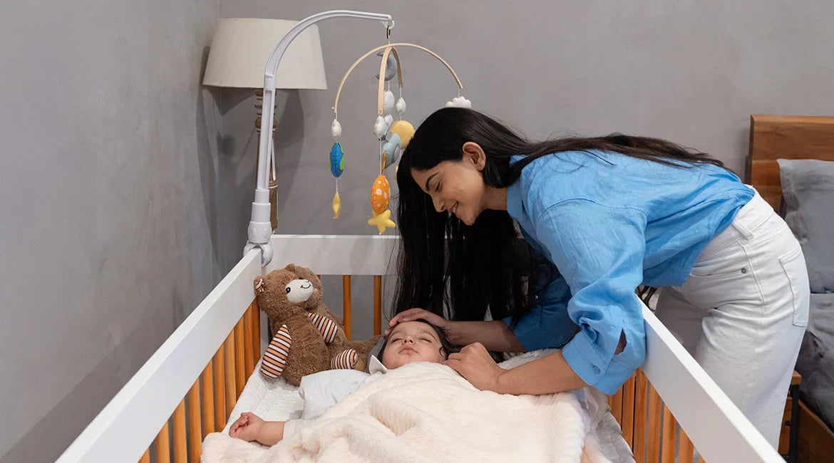 Baby_s_First_Month_What_Every_New_Parent_Should_Expect_Faetured_Image_Growgether