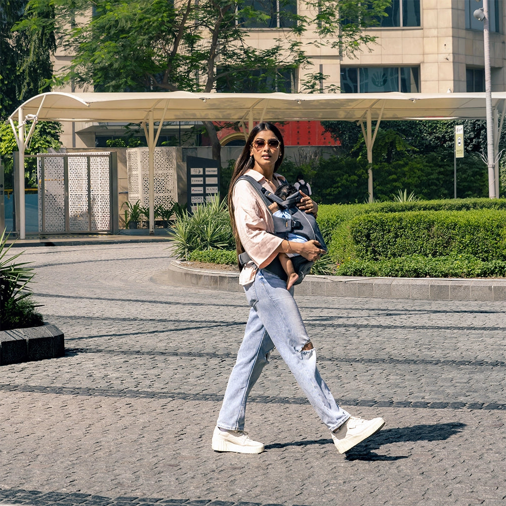 Growgether Lyfta Baby Carrier| 4-in-1 Convertible | With Foldable Hip Seat & Sun Hood | Grows From 4–36 months